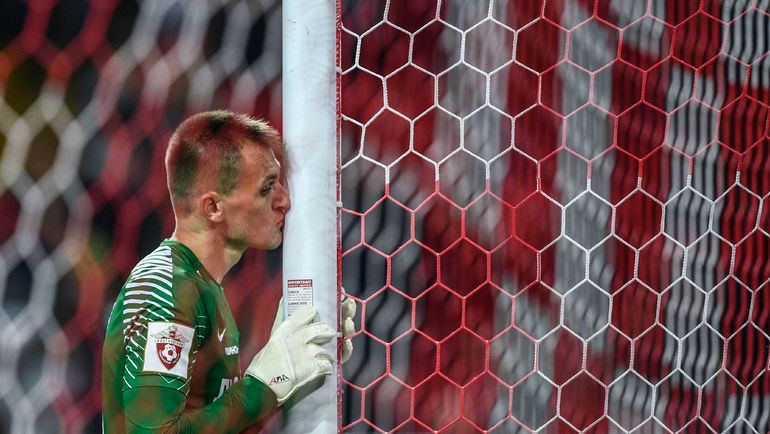 Артем РЕБРОВ.