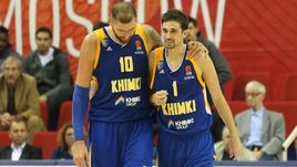 Сегодня. Химки. "Химки" - "Панатинаикос" - 73:70. Алексей ШВЕД (справа) вернулся из сборной и сразу набрал 18 очков.