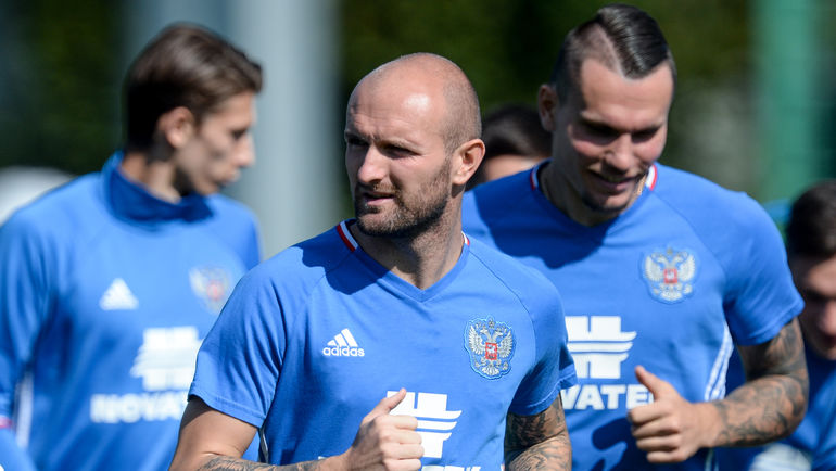 Константин РАУШ (в центре). Фото Дарья ИСАЕВА Константин РАУШ (в центре). Фото Дарья ИСАЕВА