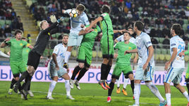 Сегодня. Каспийск. "Анжи" - "Зенит" - 2:2. 57-я минута. Александр КОКОРИН забивает 15-й гол в сезоне.