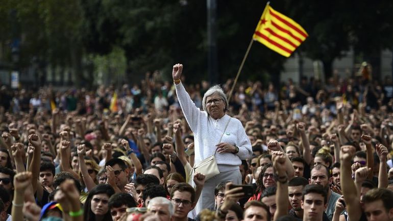 В воскресенье в Каталонии проходил референдум о независимости от Испании. Фото AFP В воскресенье в Каталонии проходил референдум о независимости от Испании. Фото AFP