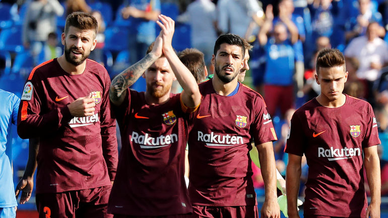 Жерар ПИКЕ, Лионель МЕССИ, Луис СУАРЕС и Денис СУАРЕС. Фото REUTERS Жерар ПИКЕ, Лионель МЕССИ, Луис СУАРЕС и Денис СУАРЕС. Фото REUTERS