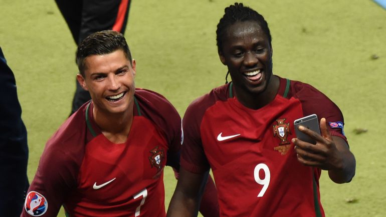 КРИШТИАНУ РОНАЛДУ (слева) и ЭДЕР. Фото AFP КРИШТИАНУ РОНАЛДУ (слева) и ЭДЕР. Фото AFP