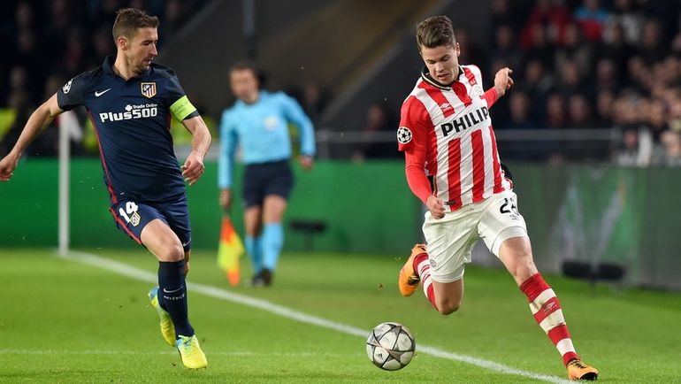 Марко ВАН ГИНКЕЛ (справа) и ГАБИ. Фото AFP Марко ВАН ГИНКЕЛ (справа) и ГАБИ. Фото AFP