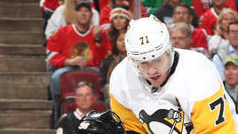 Четверг. Чикаго. "Чикаго" - "Питтсбург" - 10:1. Команда Евгения МАЛКИНА (71) потерпела сокрушительное поражение.