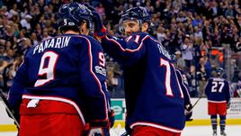 Пятница. Коламбус. "Коламбус" - "Айлендерс" - 5:0. Артемий ПАНАРИН (№9) отметился тремя результативными передачами.