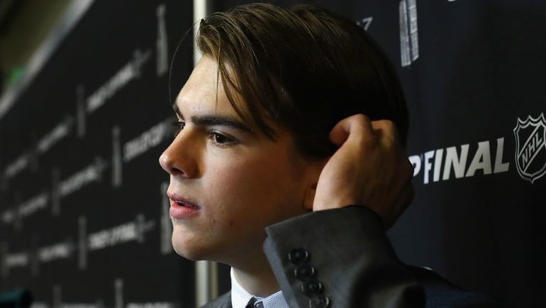 Нико ХИШИР в ночь драфта. Фото AFP Нико ХИШИР в ночь драфта. Фото AFP