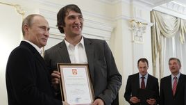 "#Поздраввь". Спортсмены поздравляют Владимира Путина с днем рождения