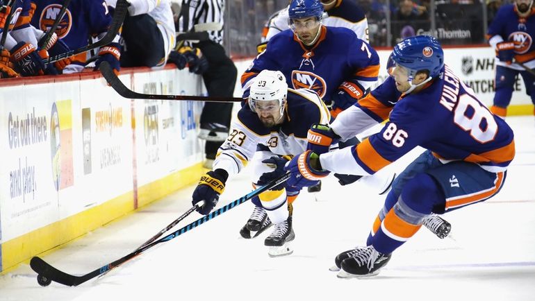 Виктор АНТИПИН (№93) и Николай КУЛЕМИН (№86). Фото AFP Виктор АНТИПИН (№93) и Николай КУЛЕМИН (№86). Фото AFP