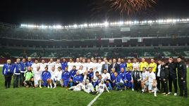 Суббота. Грозный. "Лидер-65" - Италия - 6:3. Участники товарищеского матча ветеранов сборных России и Италии, посвященного 65-летию Президента РФ Владимира Путина.