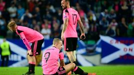 Воскресенье. Любляна. Словения - Шотландия - 2:2. Обе сборные остались без путевок в Россию.