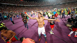 Воскресенье. Александрия. Египет - Конго - 3:2. Хозяева празднуют долгожданный выход на чемпионат мира.