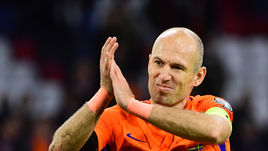 Вторник. Голландия - Швеция - 2:0. Арьен РОББЕН после матча объявил об уходе из сборной.