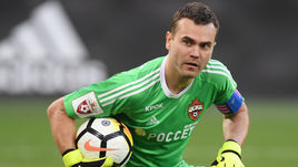 Игорь АКИНФЕЕВ сделал несколько ярких сэйвов и не пропустил в Краснодаре.