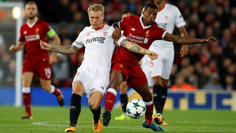 Симон КЬЕР (слева) и Джорджиньо ВАЙНАЛДУМ. Фото REUTERS Симон КЬЕР (слева) и Джорджиньо ВАЙНАЛДУМ. Фото REUTERS