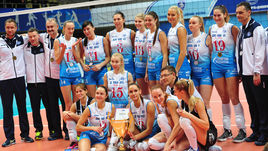 Понедельник. Москва. "Динамо" М - "Динамо" К - 3:1. Московское "Динамо" - обладатель Суперкубка России.