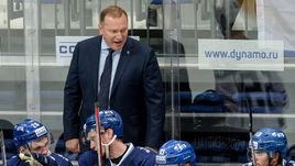 Главный тренер "Динамо" Владимир ВОРОБЬЕВ.