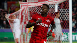 Вторник. Москва. "Спартак" – "Севилья" – 5:1. Автор первого и пятого голов красно-белых Квинси ПРОМЕС.