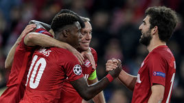 Вторник. Москва. "Спартак" - "Севилья" - 5:1. Красно-белые обошли испанскую команду и занимают второе место в группе Е.