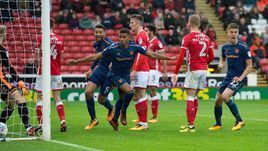 Сегодня. Барнсли. "Барнсли" - "Халл Сити" - 0:1. 78-я минута. Гол Фрэйзера КЭМПБЕЛЛА принес "тиграм" выездную победу.