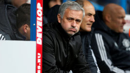 Суббота. Хаддерсфилд. "Хаддерсфилд" - "Манчестер Юнайтед" - 2:1. Жозе МОУРИНЬЮ.