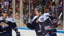 Сергей МОЗЯКИН (№10) и его партнеры теряют сезон.