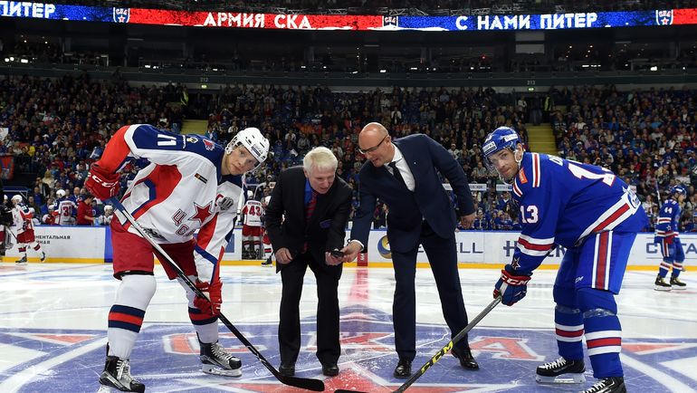Сергей АНДРОНОВ (слева) не сыграет против СКА. Фото Юрий КУЗЬМИН, photo.khl.ru Сергей АНДРОНОВ (слева) не сыграет против СКА. Фото Юрий КУЗЬМИН, photo.khl.ru