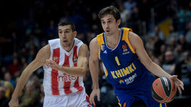 Сегодня. Мытищи. "Химки" - "Црвена Звезда" - 85:78. С мячом Алексей ШВЕД.