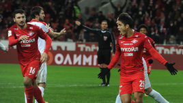 Сегодня. Москва. "Спартак" - "Спартак" Нч - 5:2. Лоренсо МЕЛЬГАРЕХО (справа) оформил дубль.