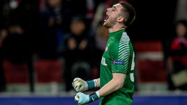 17 октября. Москва. Тушино. "Спартак" - "Севилья" - 5:1. 23-летний вратарь красно-белых Александр СЕЛИХОВ провел блестящий матч против испанцев в рамках Лиги чемпионов.