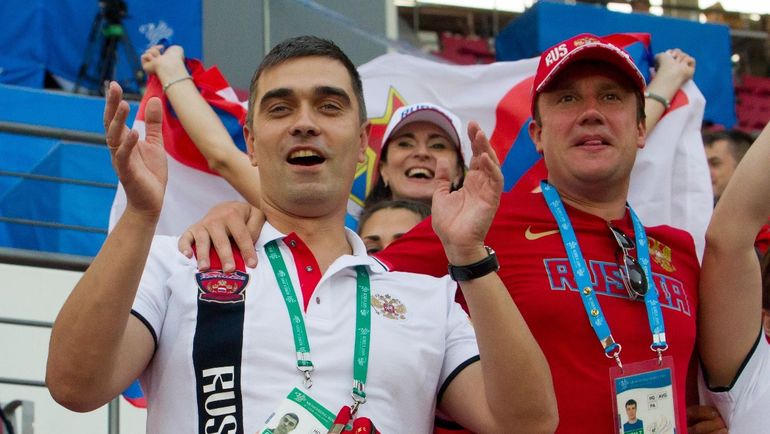 Артем ГРОМОВ (слева). Артем ГРОМОВ (слева).