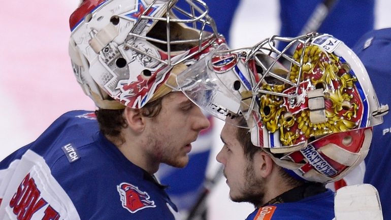 Илья СОРОКИН и Игорь ШЕСТЕРКИН. Фото Юрий КУЗЬМИН, photo.khl.ru Илья СОРОКИН и Игорь ШЕСТЕРКИН. Фото Юрий КУЗЬМИН, photo.khl.ru
