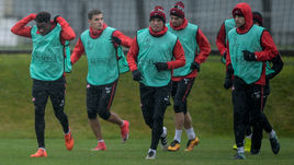 Вчера. Тарасовка. Утренняя тренировка "Спартака" перед вылетом в Севилью.