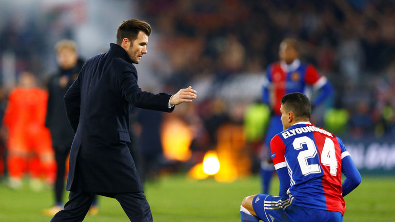 Рафаэль ВИКИ и его игроки после матча. Фото AFP Рафаэль ВИКИ и его игроки после матча. Фото AFP