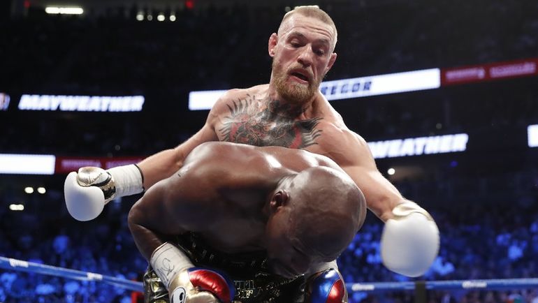 Конор МАКГРЕГОР и Флойд МЕЙВЕЗЕР. Фото REUTERS Конор МАКГРЕГОР и Флойд МЕЙВЕЗЕР. Фото REUTERS