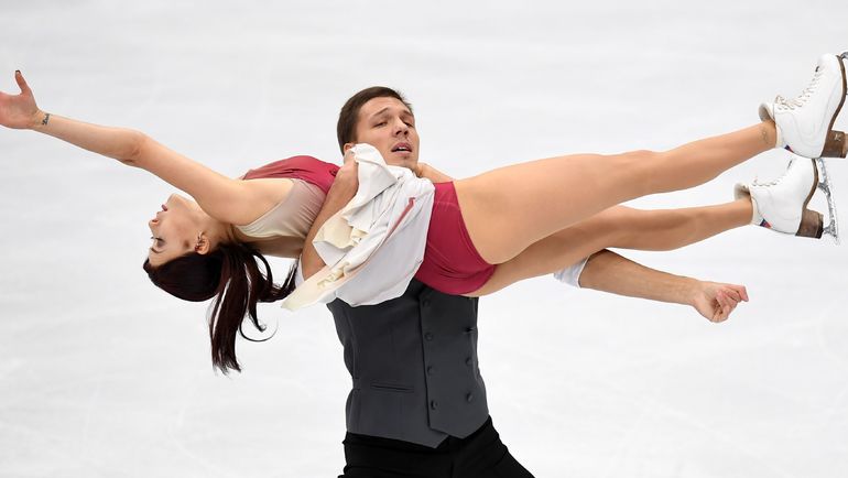 Екатерина БОБРОВА и Дмитрий СОЛОВЬЕВ. Фото AFP Екатерина БОБРОВА и Дмитрий СОЛОВЬЕВ. Фото AFP