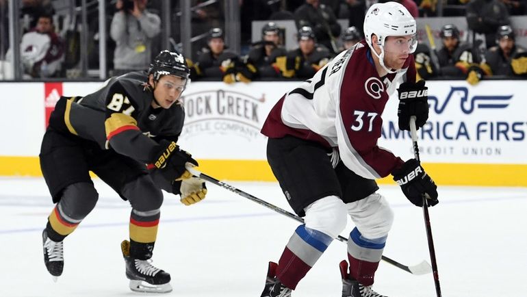 Вадим ШИПАЧЕВ (слева). Фото AFP Вадим ШИПАЧЕВ (слева). Фото AFP