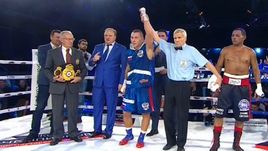 Андрей СИРОТКИН одержал досрочную победу над Рикардо МАЙОРГОЙ.