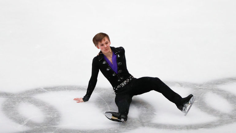 Падение Михаила КОЛЯДЫ не помешало ему одержать итоговую победу. Фото REUTERS Падение Михаила КОЛЯДЫ не помешало ему одержать итоговую победу. Фото REUTERS