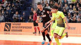 Первые победы аутсайдеров