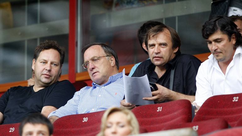 2010 год. Константин САРСАНИЯ, Дик АДВОКАТ, Александр БОРОДЮК и Николай ПИСАРЕВ (слева направо). Фото Алексей ИВАНОВ 2010 год. Константин САРСАНИЯ, Дик АДВОКАТ, Александр БОРОДЮК и Николай ПИСАРЕВ (слева направо). Фото Алексей ИВАНОВ