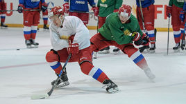 Вторник. Новогорск. Кирилл КАПРИЗОВ на тренировке сборной России перед Кубком "Карьяла".