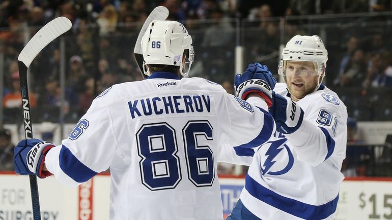 Стивен СТЭМКОС (№9) и Никита КУЧЕРОВ. Фото AFP Стивен СТЭМКОС (№9) и Никита КУЧЕРОВ. Фото AFP