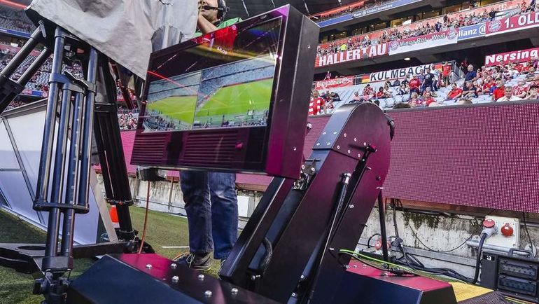 Оборудование для просмотра повтора ВАР. Фото AFP Оборудование для просмотра повтора ВАР. Фото AFP