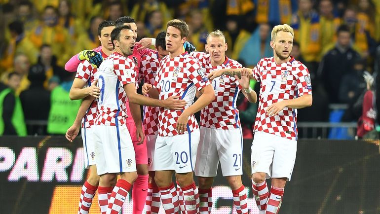 Сборная Хорватии готовится к встрече с Грецией. Фото AFP Сборная Хорватии готовится к встрече с Грецией. Фото AFP