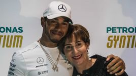 Родина Сенны в ожидании мюзикла