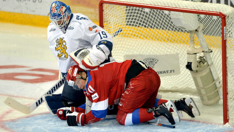 Сергей АНДРОНОВ (справа) и Микко КОСКИНЕН. Фото REUTERS Сергей АНДРОНОВ (справа) и Микко КОСКИНЕН. Фото REUTERS