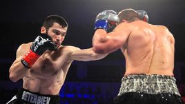 Артур БЕТЕРБИЕВ (слева).