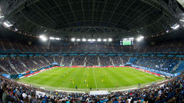 27 августа. Санкт-Петербург. "Зенит" - "Ростов" - 0:0. Переполненные трибуны стадиона на Крестовском острове.