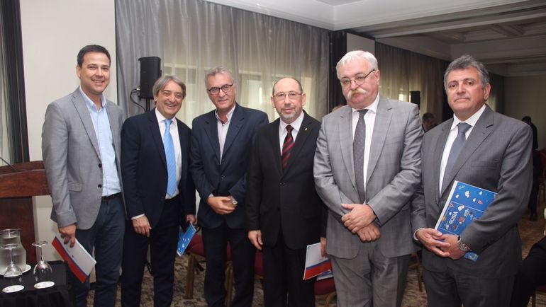 Россию ждет наплыв туристов со всего мира. Россию ждет наплыв туристов со всего мира.